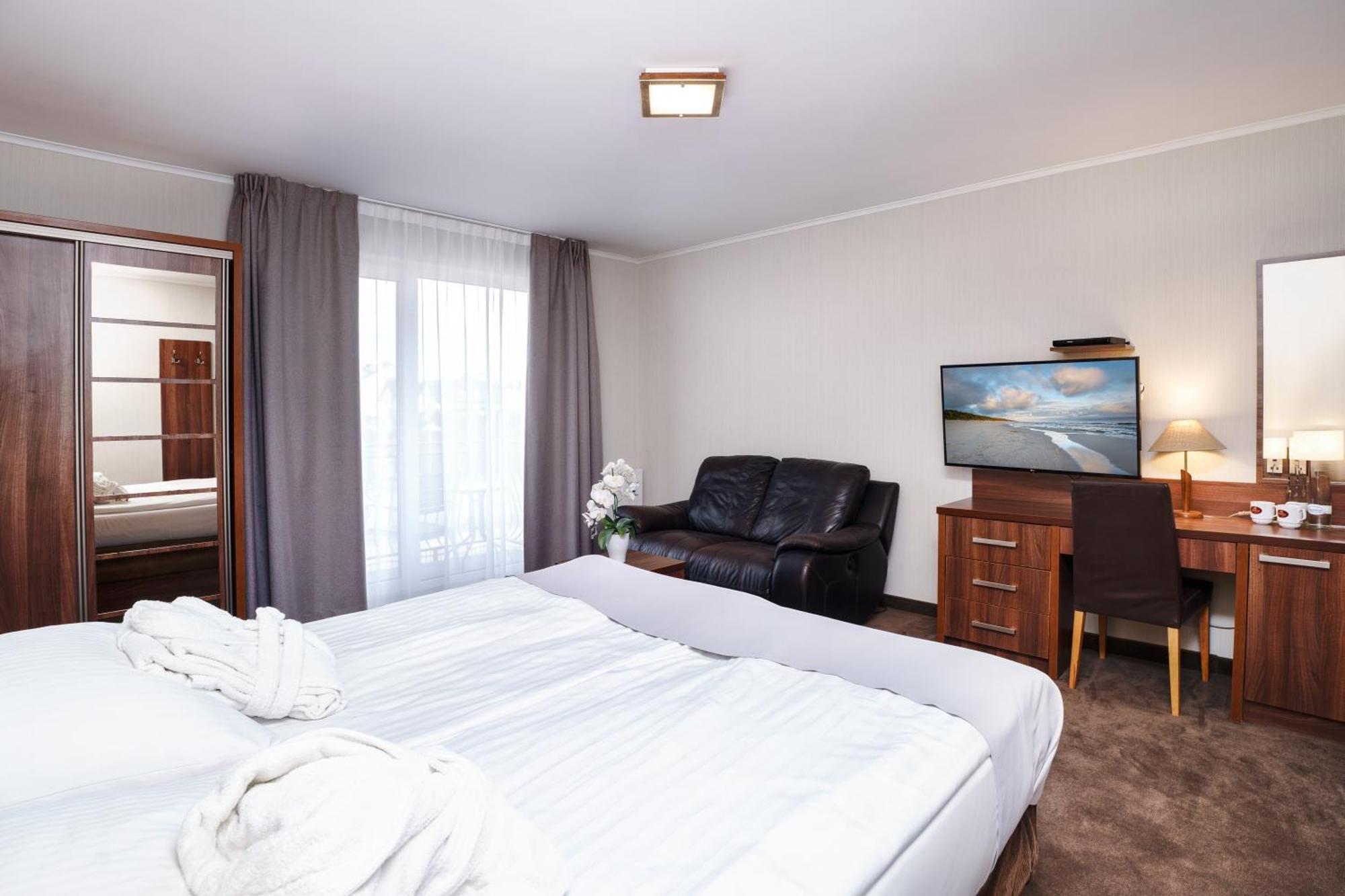 Hotel Spa Activia Jastrzębia Góra Esterno foto